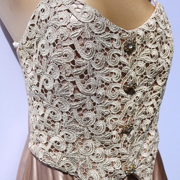 VINTAGE Speed Fashion Embroidered Formal Vest Dress, Boho, Satin, Cream, Medium - Picture 5 of 13